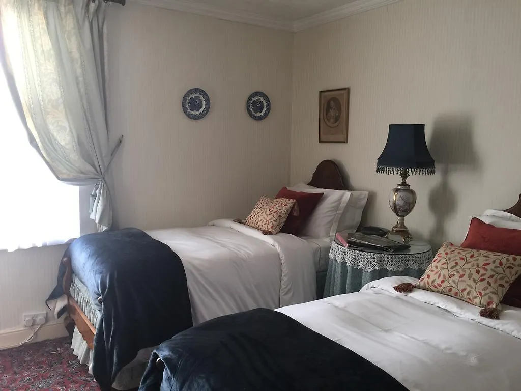 Nottingham Lodge