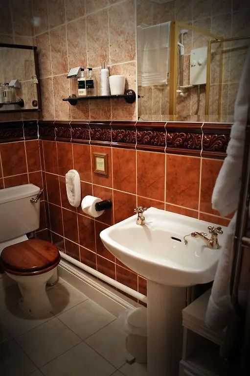 Nottingham Lodge Bed & Breakfast