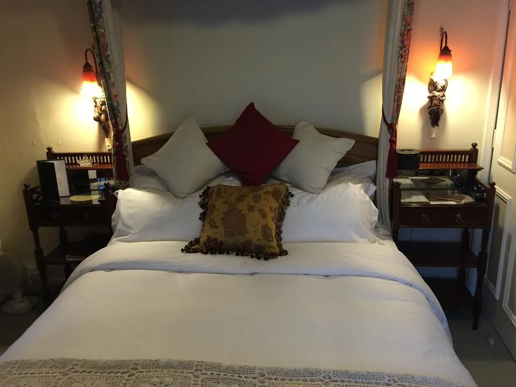 Nottingham Lodge