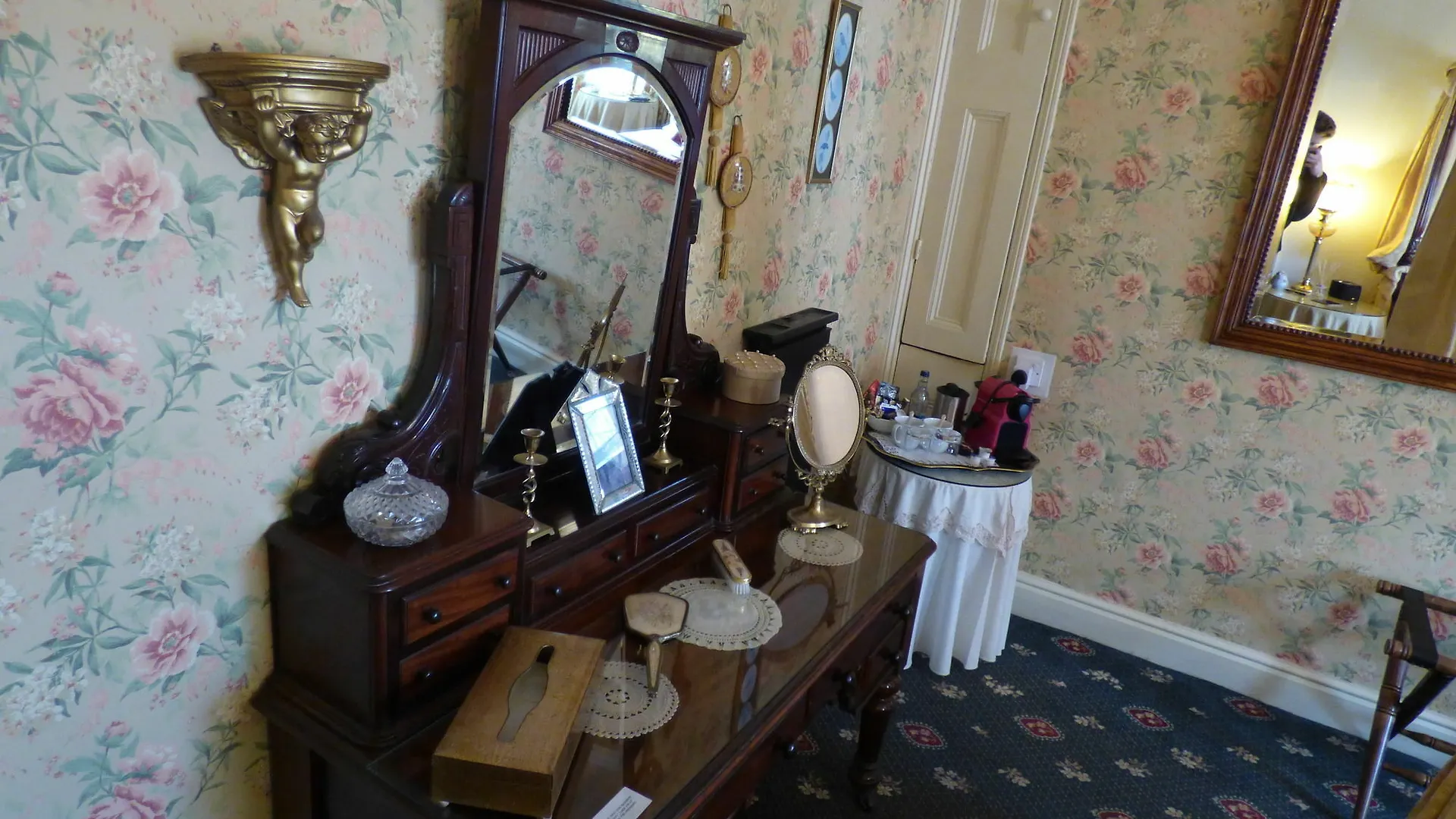 Nottingham Lodge
